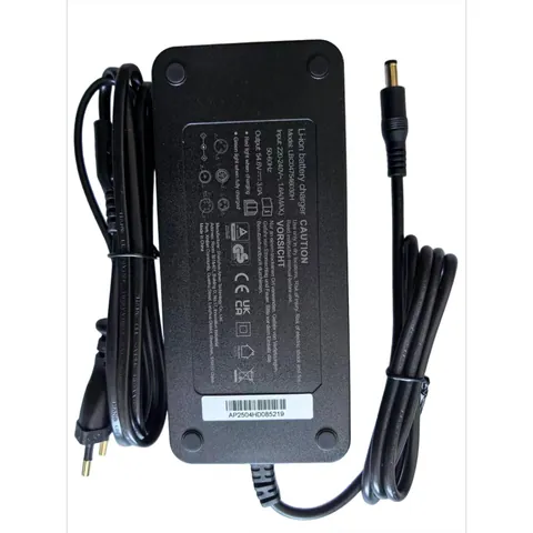 Lader 54.6V 3A DC5.5×2.1 – ENGWE M20, L20, X26, P26